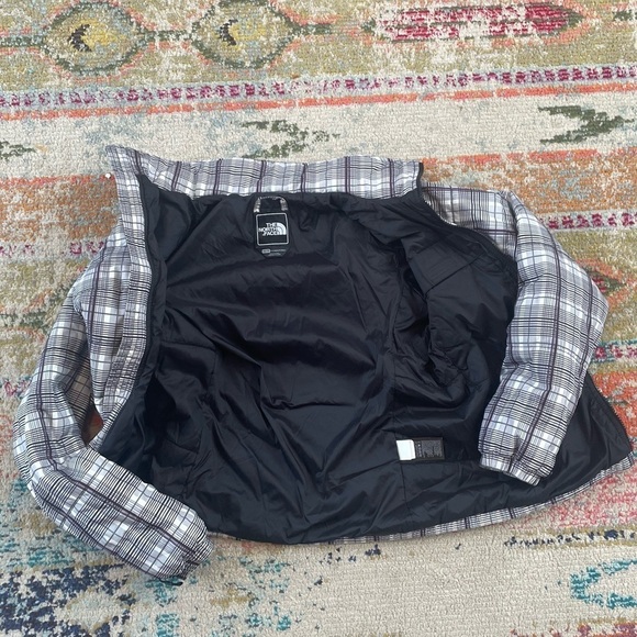 Women's The North Face Plaid Inner Liner Zip Up Jacket - Picture 3 of 9